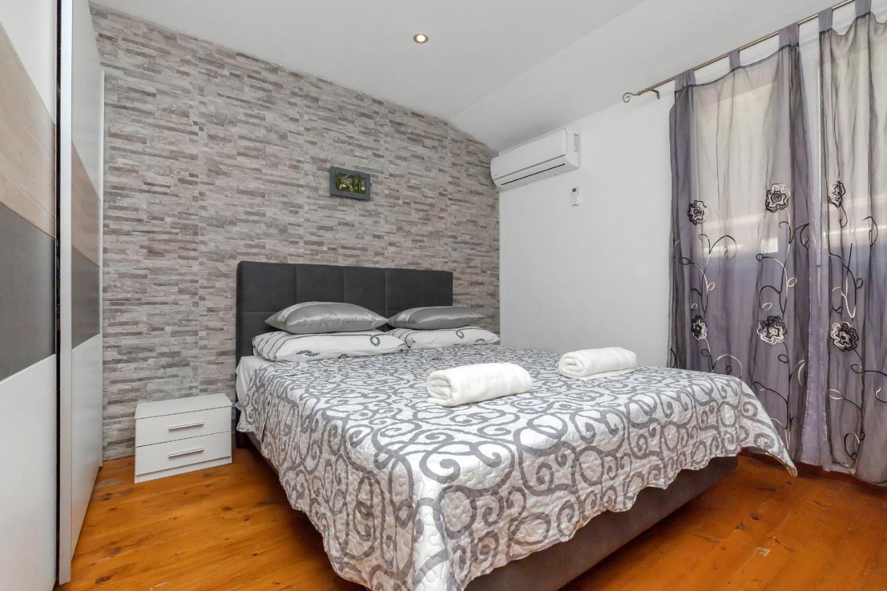 Apartments Rose Baška Voda Kültér fotó