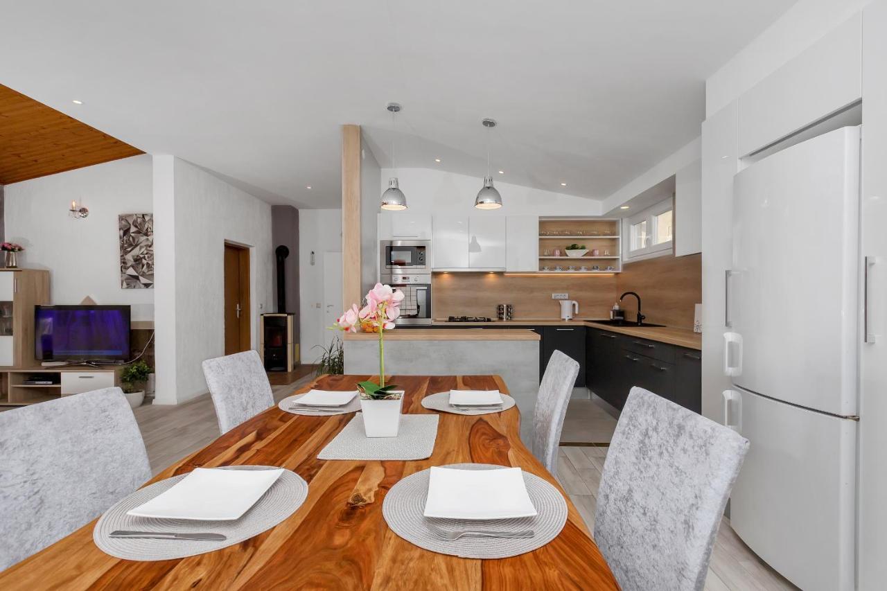 Apartments Rose Baška Voda Kültér fotó