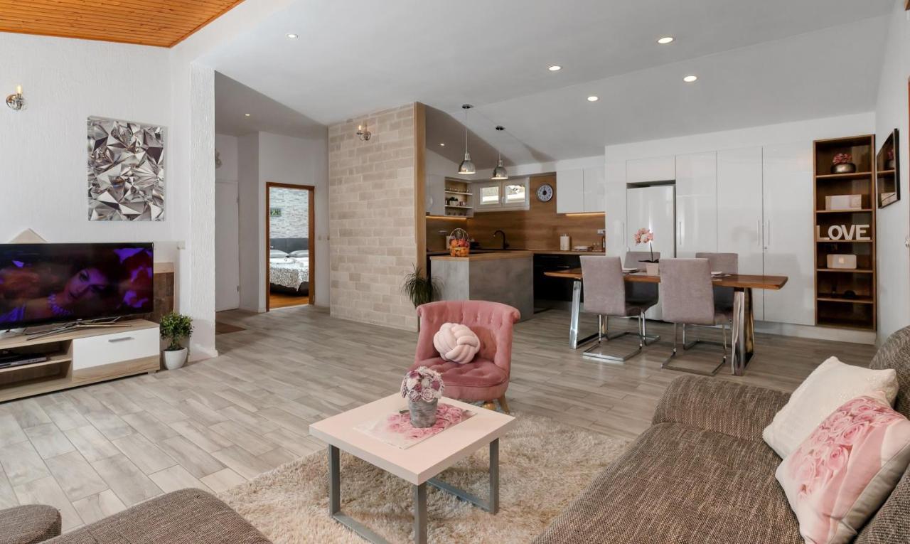 Apartments Rose Baška Voda Kültér fotó